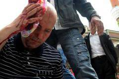 Атакисти и мюсюлмани в кървав сблъсък пред джамията в София