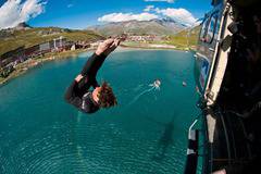 Red Bull Cliff Diving: Тодор Спасов със скок от хеликоптер