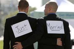 САЩ каза "да" на гей браковете и марихуаната