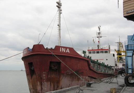 Освободиха българските моряци от кораб „Ина“