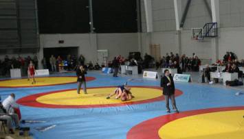 Явор Янакиев с бронзов медал в категория до 74 кг