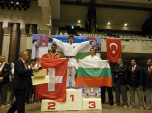 Българин с бронзов медал от Световното по шотокан карате - SportVox