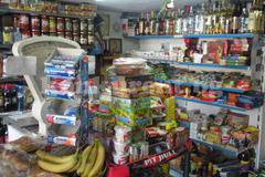 Крадци разбиха хранителен магазин