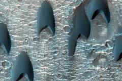 Странни образувания на Марс – NASA твърди, че са естествени