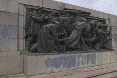 Нова акция на Паметника на съветската армия приключи с арести (ВИДЕО)