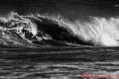 Христо Стефанов (ico10) - "И вълна съм на Живота - необятен океан" - фото Otkrovenia.com