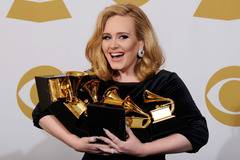 Как Adele направи рекордни продажби?
