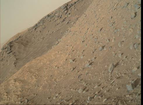 Кюриосити откри неочакван минерал на Марс!