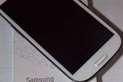 Продавам - Samsung I9300 Galaxy S III La Fleur
