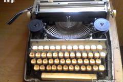 Пишеща машина в Антикварни предмети в гр. Кърджали - ID21010398 — Bazar.bg