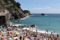 За какво могат да те глобят на плаж в Италия