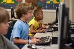 Учителите: Компютърните науки са критично важни