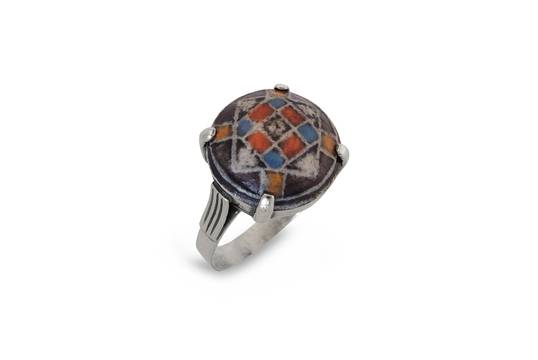 Дамски сребърен пръстен с керамика от Студио Николас