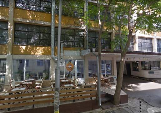 Автосервиз и офис под наем в центъра на София