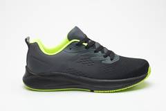 Черни мъжки маратонки със зелено