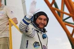 Александър Скворцов напусна отряда на космонавтите - нямало работа в руския сегмент, работил за американците