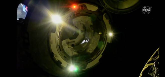 Космическият кораб Старлайнър се разкачи от МКС